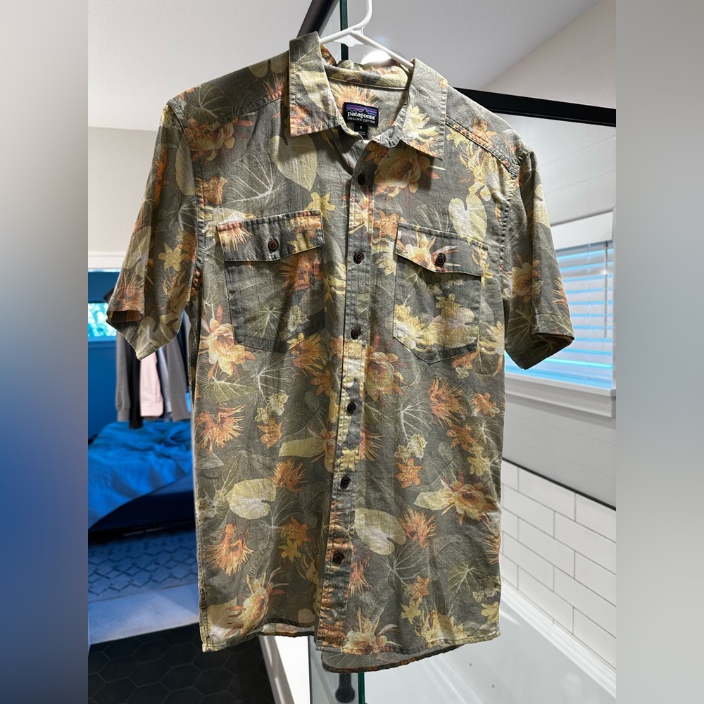 Patagonia Button Up Casual